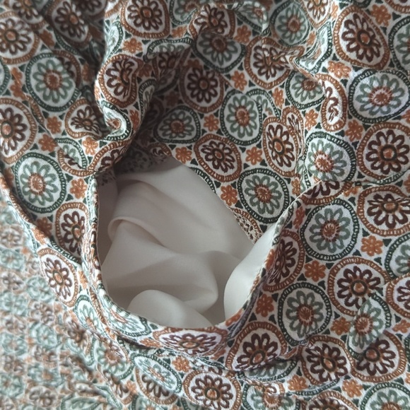 Gal Meets Glam Piper Floral Smoked Fit & Flare Dress - Picture 7 of 9